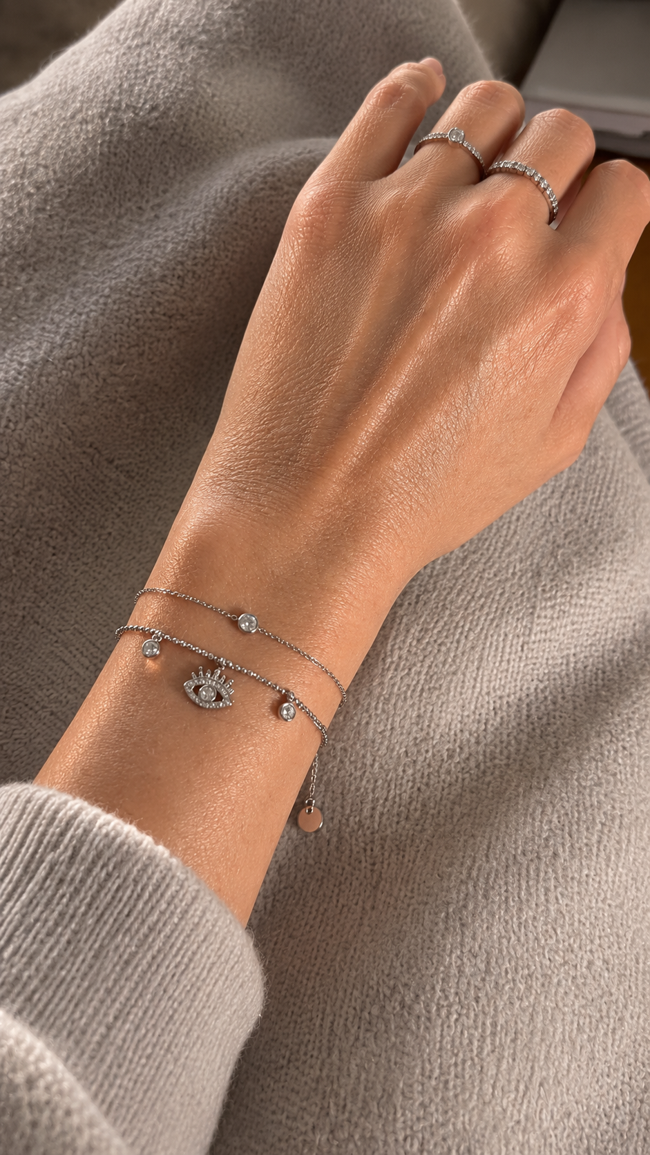 Majestic Nazar Pavé Chain Silber getragen – Evil Eye Talisman Armband hochglanzpoliert – NEVAJA