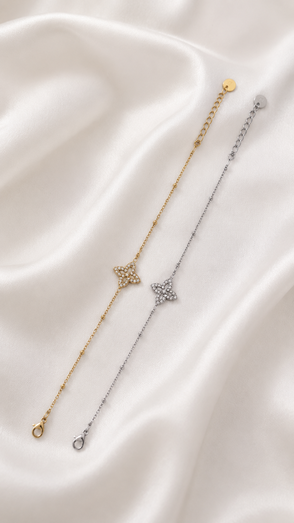 Marrakesh Magic Blossom Bracelet Gold Silber Flatlay – Orientalisches Armband wasserfest Edelstahl – NEVAJA
