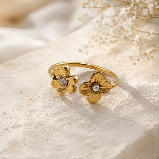 Pearl & Crystal Blossom Open Ring Gold – Perle Kristall Blütenring vergoldeter Edelstahl – NEVAJA