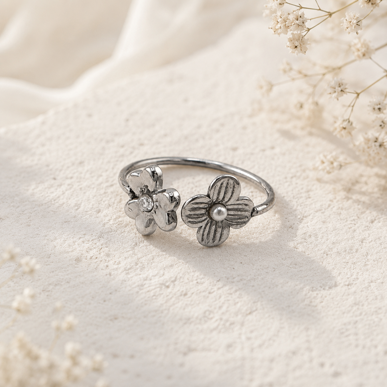Pearl & Crystal Blossom Open Ring Silber – Florale Ring Perle Zirkonia hochglanzpoliert – NEVAJA