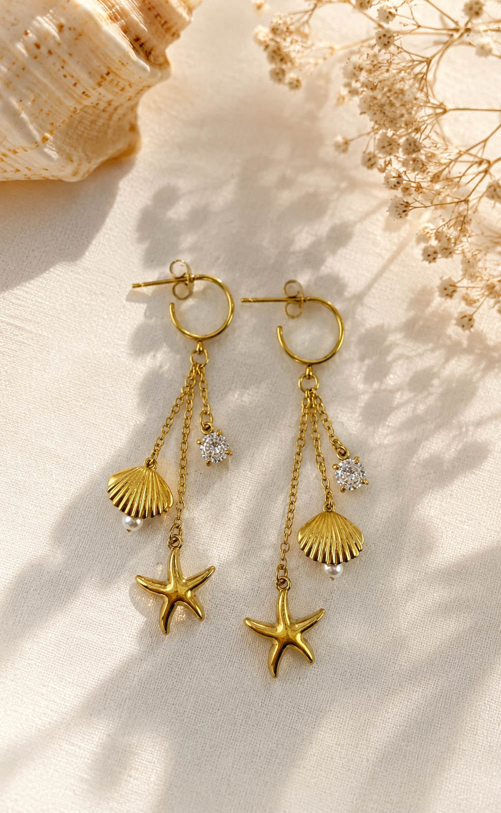 Seaside Layered Drop Earrings Gold – Maritime Layering Ohrringe Muschel Seestern Zirkonia vergoldet – NEVAJA